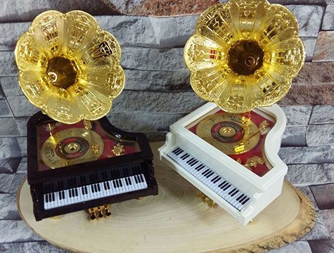 Müzik Kutusu Gramafonlu Piyano
