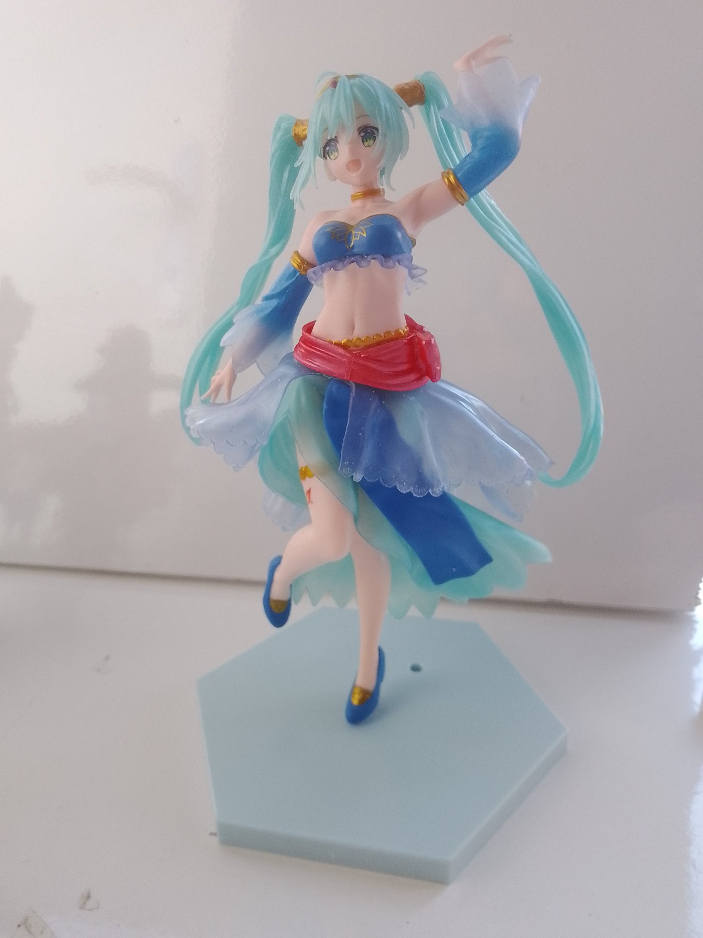 Hatsune Miku Biblo 22cm